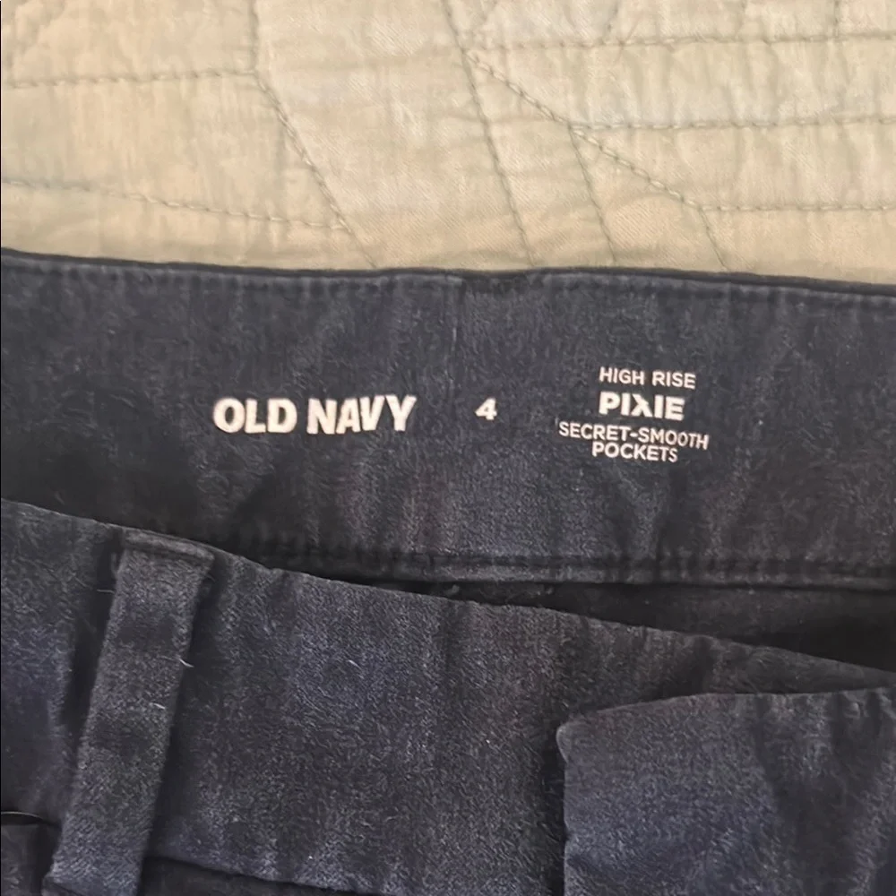 Old Navy Women's Black Pants - Picture 2 of 2